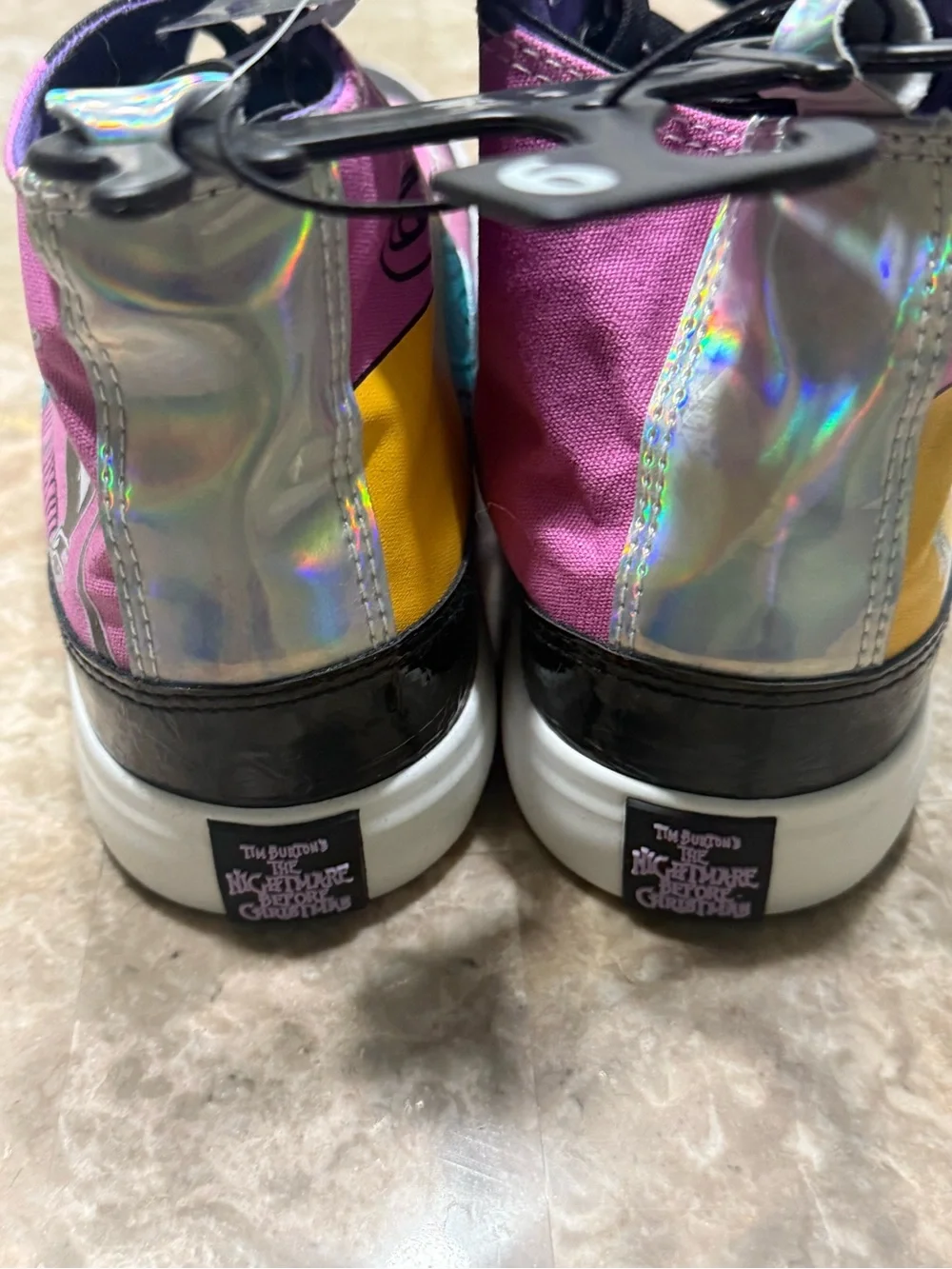 Nightmare Before Christmas Women’s High-Top Sneakers – Size 9